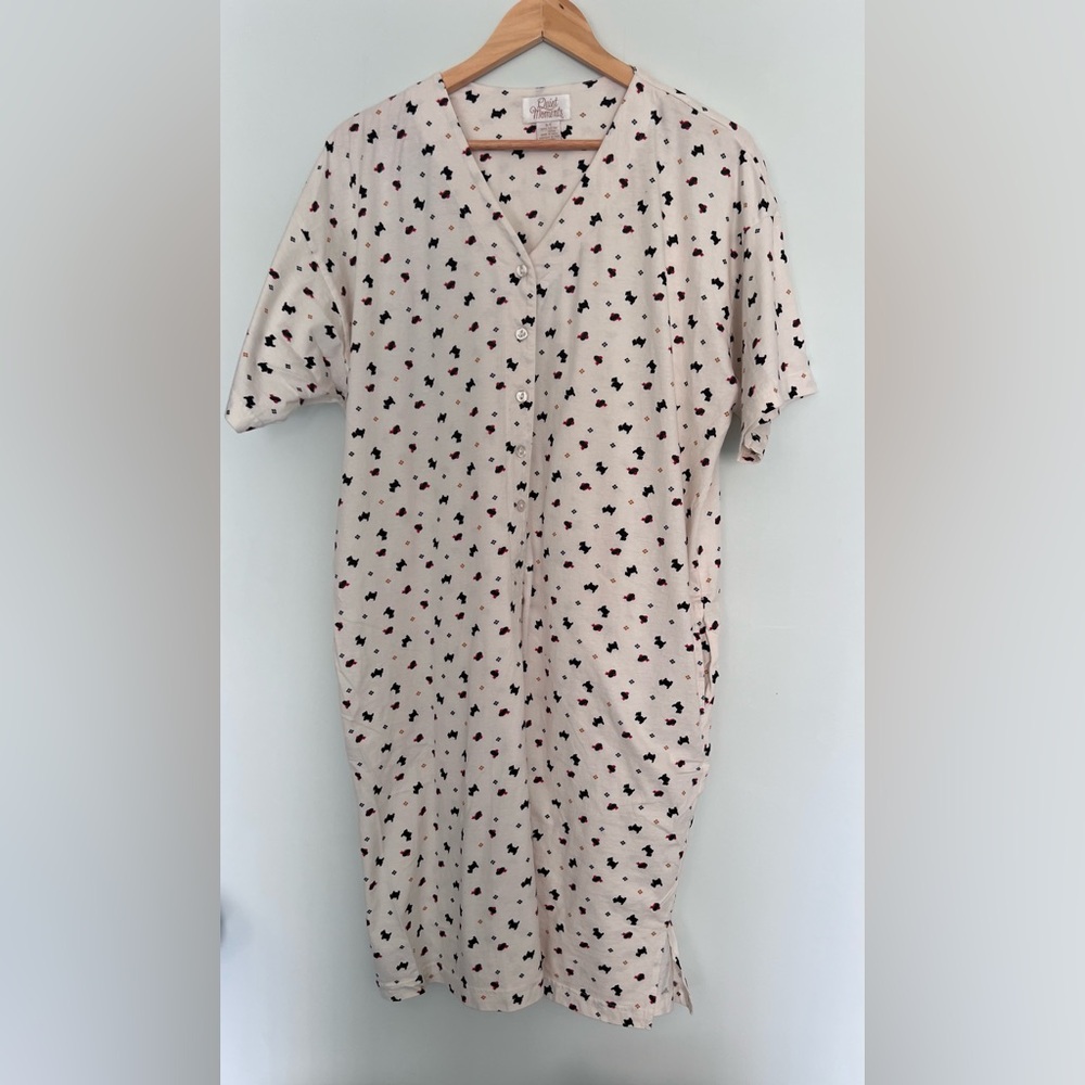 Cream Nightgown with puppy details - Quiet Moments